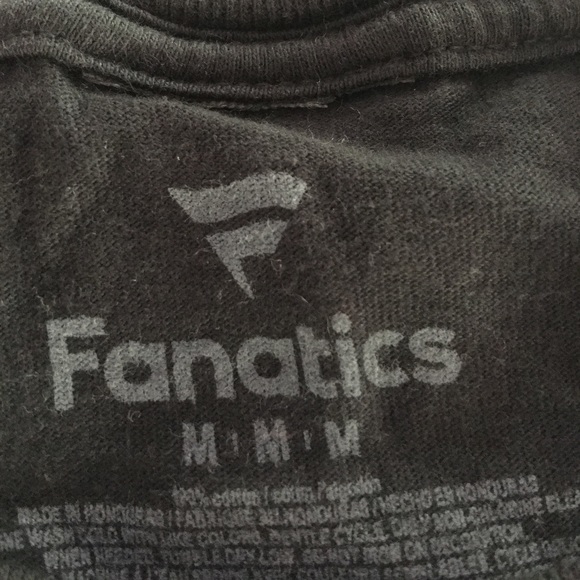 Black Manchester United T-shirt - Picture 3 of 3